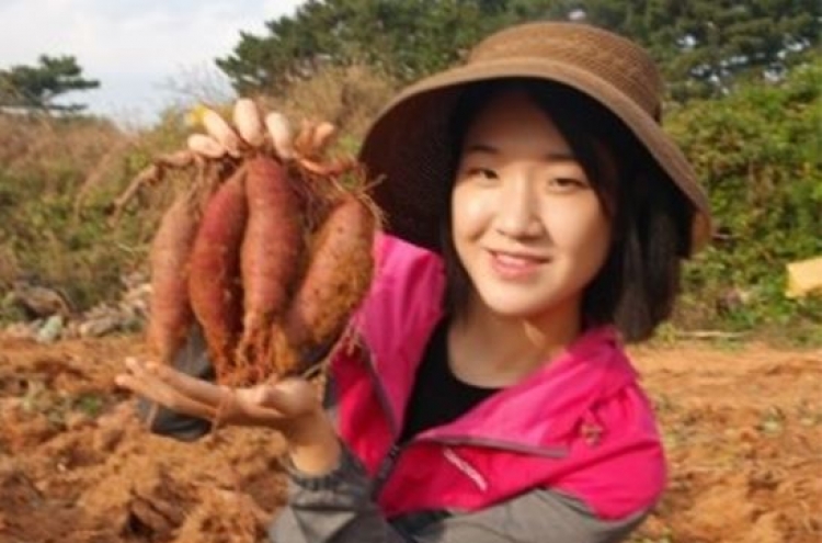 [News Focus] South Korea’s farm population halves in 20 years
