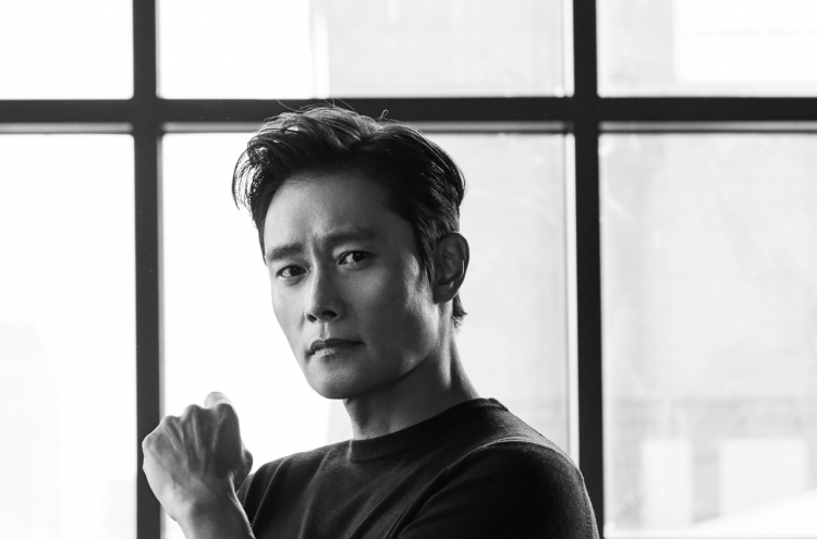 [Herald Interview] Lee Byung-hun talks about playing controversial president’s assassin