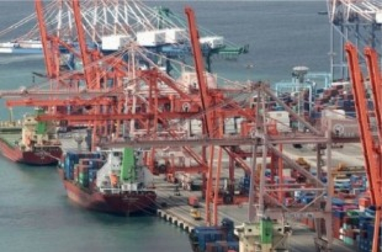 Shipbuilders nervous as oil prices plummet