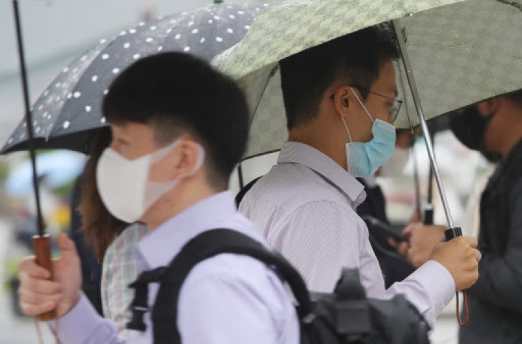 Koreans can send more masks to family abroad