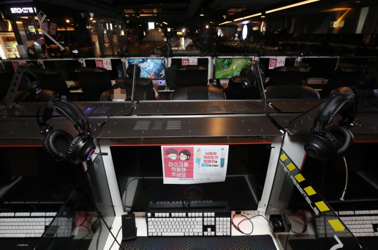 Internet cafes see little relief after reopening under eased social distancing rules