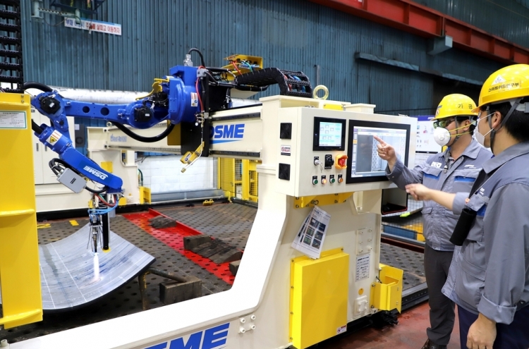 Daewoo Shipbuilding develops world's first metalworking robot
