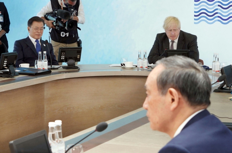 Japan unilaterally broke plan for Moon-Suga meeting at G-7