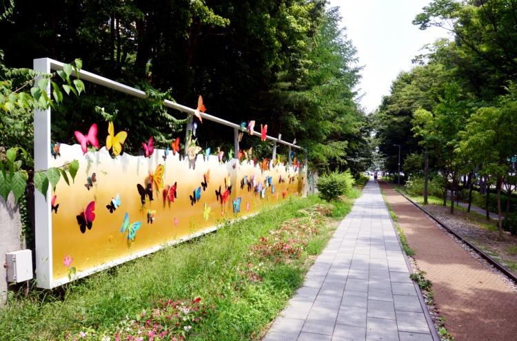 [Eye Plus] Nostalgic walk along Gyeongchun Line Forest Park