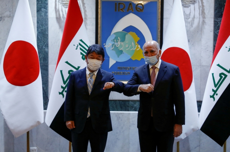 Japanese FM discusses de-escalation with Iranian officials