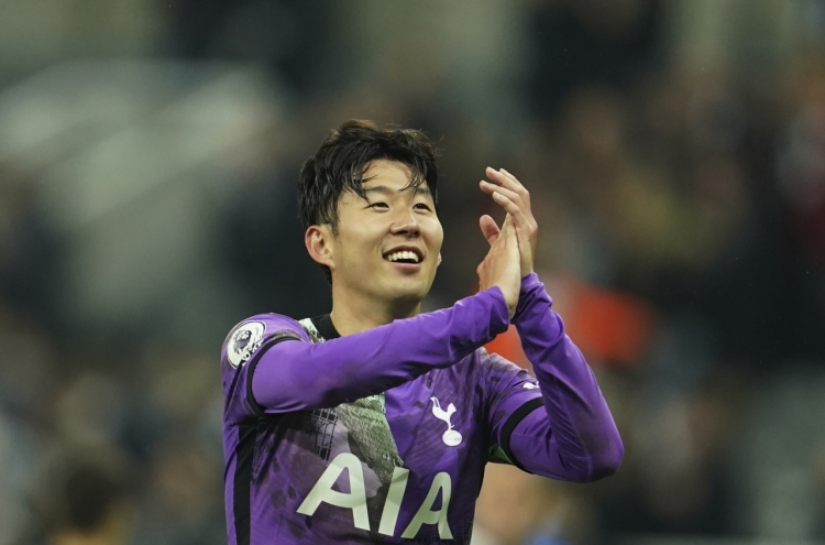 Son Heung-min scores for Tottenham, quells COVID-19 speculation