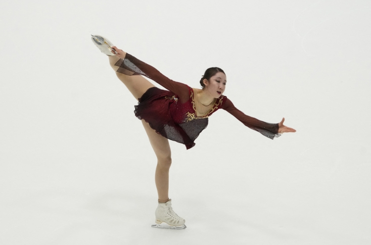 Beijing-bound figure skater Kim Ye-lim wins bronze in final event before Olympics
