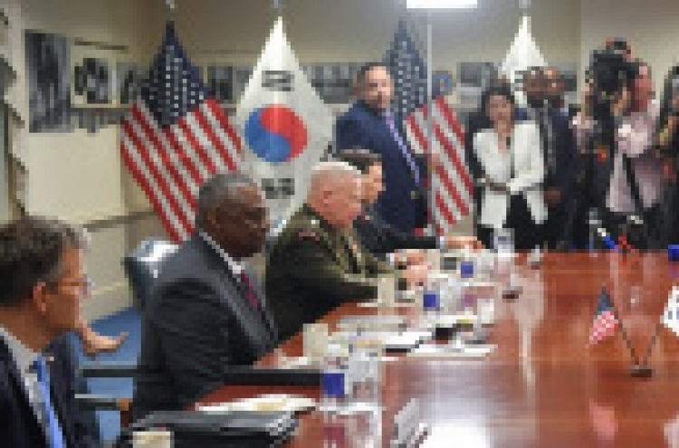 S.Korean, US defense chiefs agree to step up military exercises, restart extended deterrence dialogue