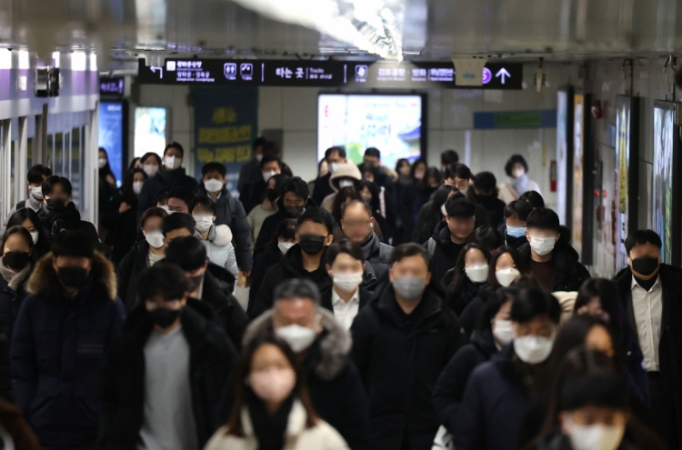 Mask-wearing does not harm your lungs: experts