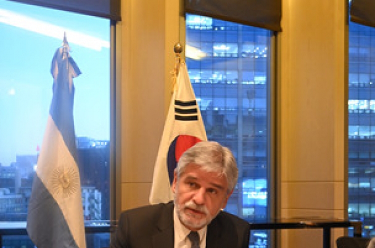 Argentina seeks stronger science, tech cooperation with S. Korea
