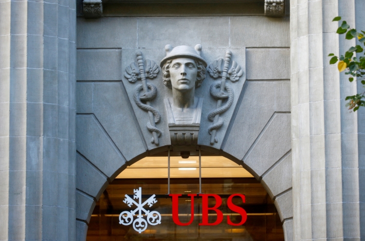 UBS to retain more than 100 Credit Suisse bankers in Asia: source