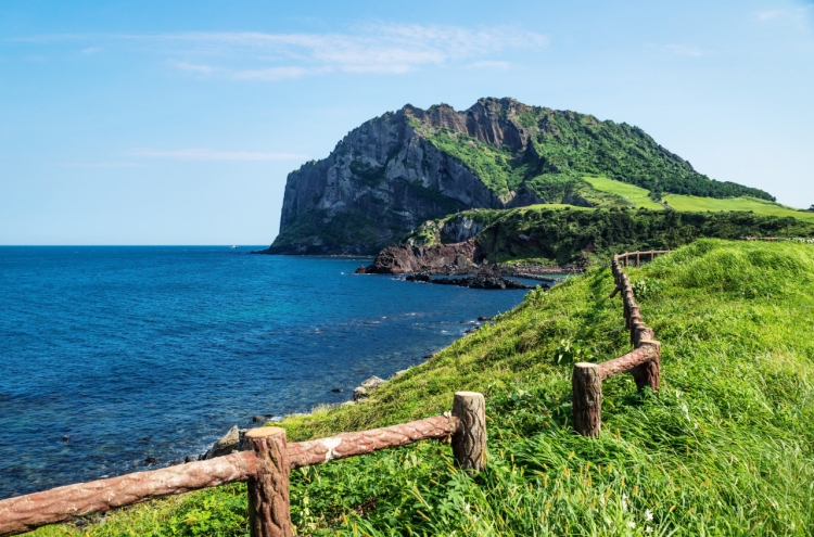 Jeju population declining as young Koreans leave
