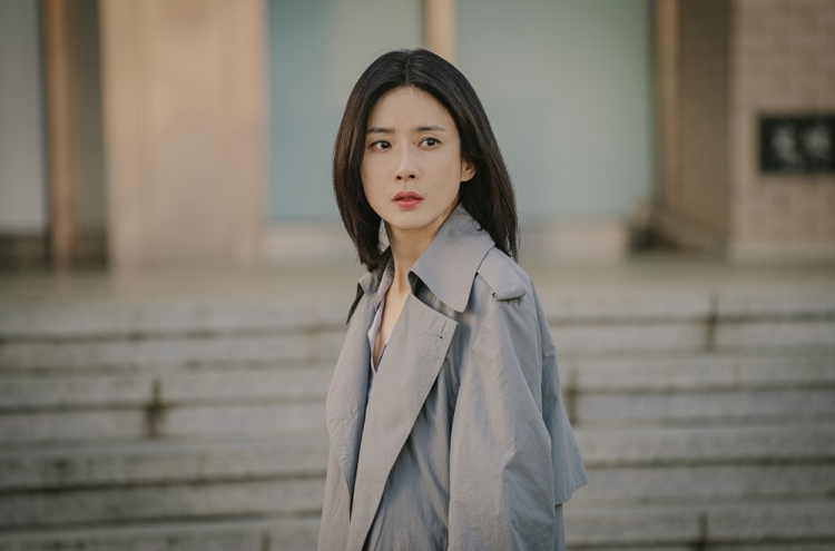 Intricate plot compelled Lee Bo-young to join 'Hide'