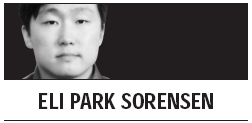 [Eli Park Sorensen] Why keep returning to the mysterious crime scene?