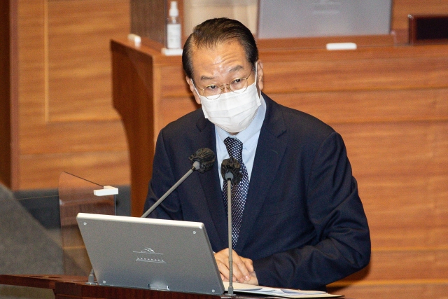 Unification Minister Kwon Young-se speaks to lawmakers at the National Assembly in western Seoul in this file pool photo taken on Sept.19. (Yonhap)