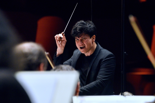 Aziz Shokhakimov, the music director of the Strasbourg Philharmonic Orchestra. (Nicolas Roses)