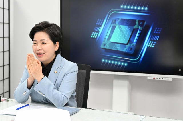 Rep. Yang Hyang-ja, head of the ruling People Power Party's special committee on semiconductors, speaks to The Korea Herald at her office in Yeouido, central Seoul, on Dec. 29. (Im Se-jun/The Korea Herald)