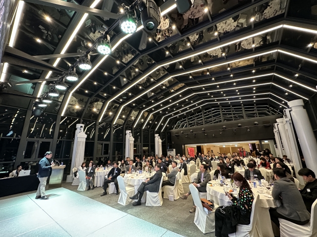 CEOs, industry experts and diplomats attend the second session of The Korea Herald’s Global Biz Forum held at a Seoul hotel on Wednesday. (Damdastudio)