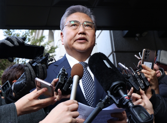 Foreign Minister Park Jin briefs reporters on his meeting with the families of forced labor victims in Seocho-gu, Seoul, on Feb. 28. (Yonhap)