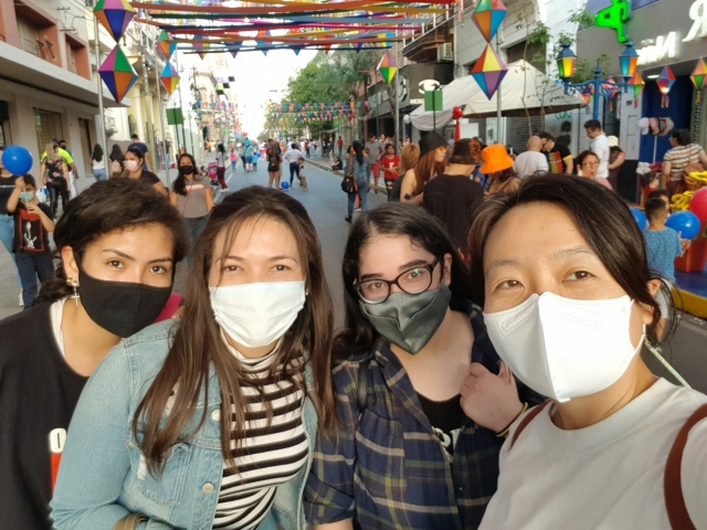 Park Eun-hye with her students in Asuncion, Paraguay. (Courtesy of Park)