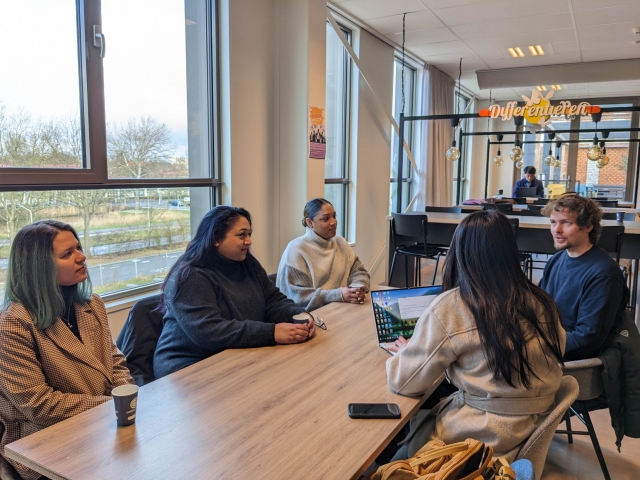 Students of the Korean School of Amsterdam, one of three Korean language schools in the Netherlands, speak during an interview. (Ock Hyun-ju/The Korea Herald)