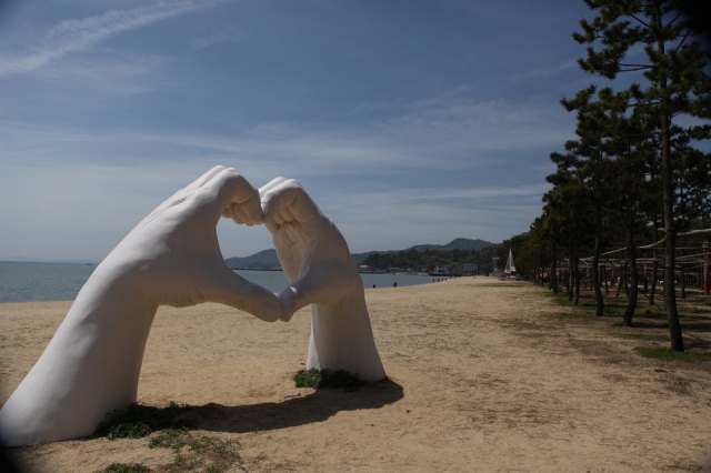 Yulpo Beach and its pine forest (Boseong-gun)