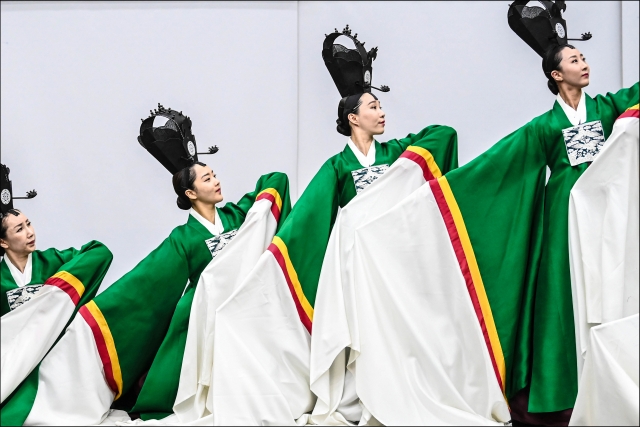 Female dancers of the Seoul Metropolitan Dance Theatre rehearse 