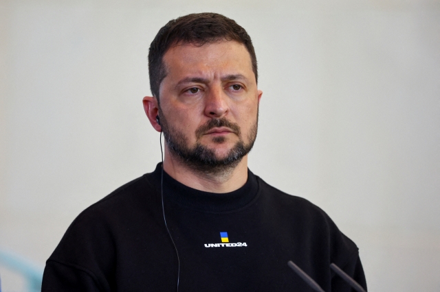 Ukraine's President Volodymyr Zelenskyy speaks to the media at the Chancellery in Berlin, Germany, May 14, 2023. (Reuters-Yonhap)