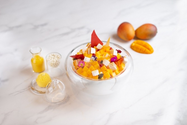 Jeju apple mango bingsu is sold for 126,000 won per plate at Four Seasons Hotel in Seoul. (Four Seasons Hotel Seoul)