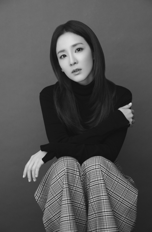 Singer-actor Sandara Park (Abyss Company)