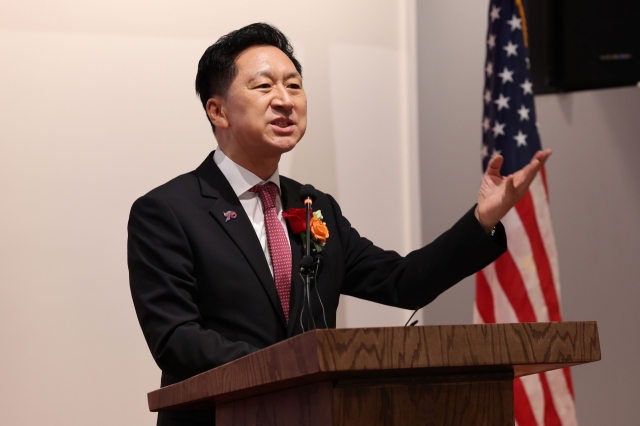 This photo shows its leader, Rep. Kim Gi-hyeon, speaking at the Korean War Veterans Memorial in Washington on Tuesday. (People Power Party)