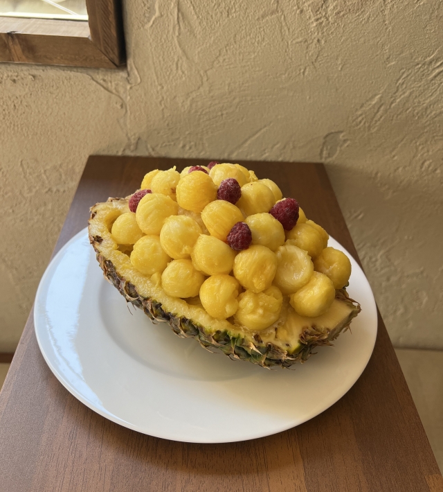 Pineapple bingsu (Euljiro Mundeok Coffee)