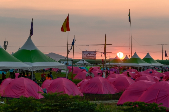 Tents are pitched at the World Scout Jamboree campsite in Buan, North Jeolla Province. (Yonhap)