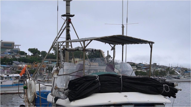 Illegal whaling ship used by the group (Pohang Coast Guard Station)