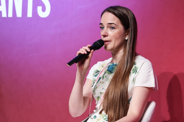 Oleksandra Matviichuk, a Ukrainian Nobel Peace Prize laureate who leads Ukraine's Center for Civil Liberties, speaks at the World Knowledge Forum in Seoul on Sept. 12. (Yonhap)