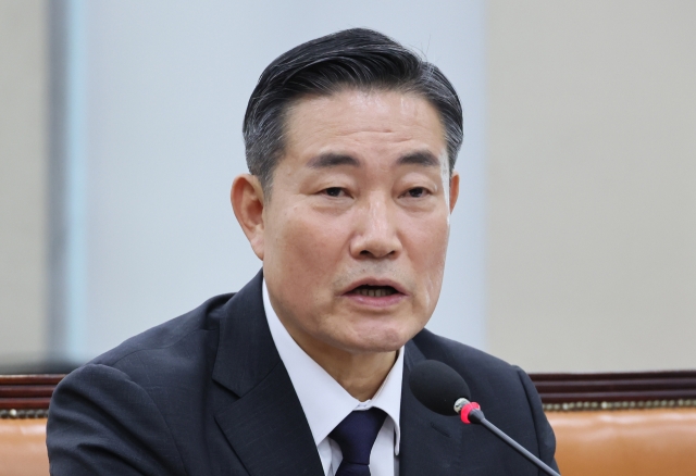 Defense Minister nominee Shin Won-sik attends a confirmation hearing at the National Assembly in Seoul on Wednesday. (Yonhap)