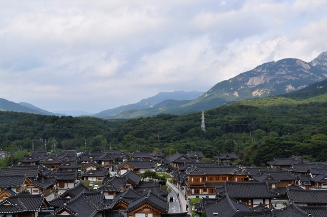 View of Eunpyeong Hanok Village from Eunpyeong History Hanok Museum's third floor (Kim Hae-yeon/The Korea Herald)