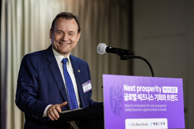 German Ambassador to Korea Georg Schmidt delivers remarks at the Global Biz Forum hosted by The Korea Herald at Mondrian Hotel in Yongsan, Seoul, Wednesday. (Heo Tae Seung)