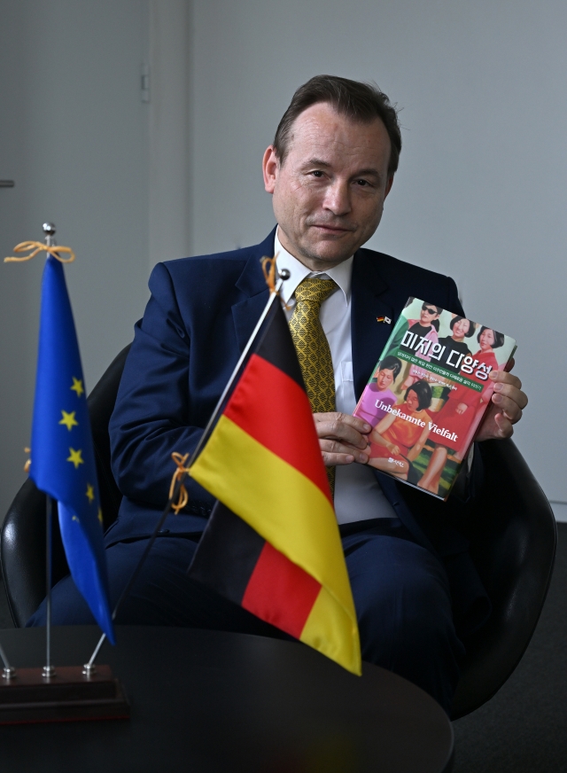 German Ambassador to Korea Georg Schmidt speaks in an interview with The Korea Herald at German Embassy in Seoul in Jung-gu , Seoul on Friday. (Im se-jun/The Korea Herald)