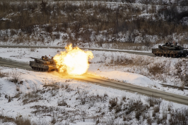 Armored vehicles of South Korea and the United States attend a joint exercise held in Pocheon, 46 kilometers northeast of Seoul, in this undated photo provided by the South Korean Army. (Yonhap)