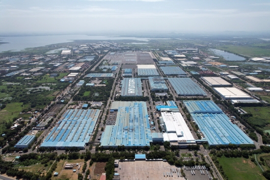 Hyundai Motor Group's plant in Chennai, India. Korean firms are increasingly heading to India as an alternative production base to China. (Hyundai Motor Group)