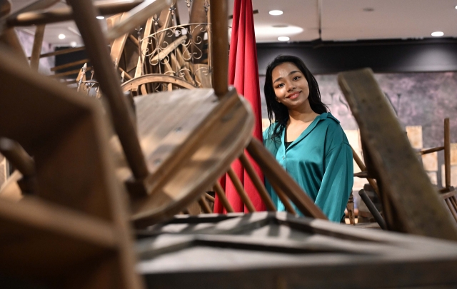 Musical actor Lumina poses for photos during an interview with The Korea Herald on Tuesday at Blue Square in Yongsan, Seoul. (The Korea Herald/Lee Sang-sub)