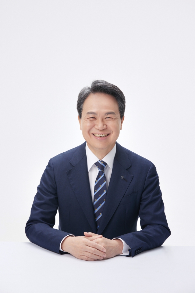 Shinhan Financial Group Chairman Jin Ok-dong (Shinhan Financial Group)