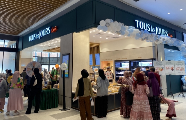 CJ Foodville's Tous Les Jours store in Bandung, Indonesia (CJ Foodville)