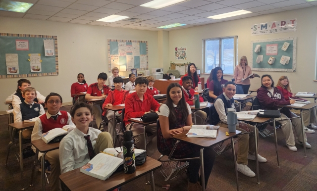 Students sit in a class during the winter vacation study abroad program held in the US, 2024. (Sollute Study Abroad Business Group)