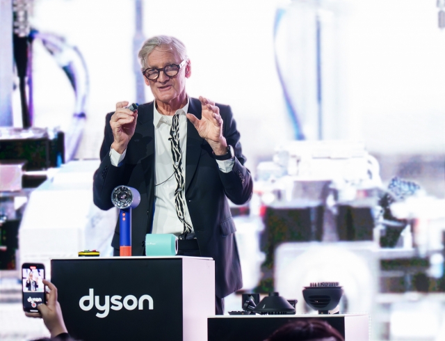 James Dyson, the founder and senior engineer of UK home appliance giant Dyson, introduces the company's new Dyson Supersonic Nural hair dryer at a press conference held in Seoul, Monday. (Dyson)