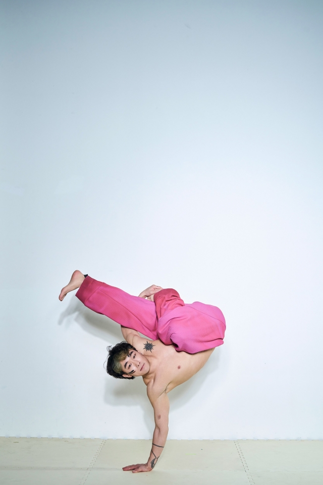 Breakdancer Lee Jae-bum (Mast International)