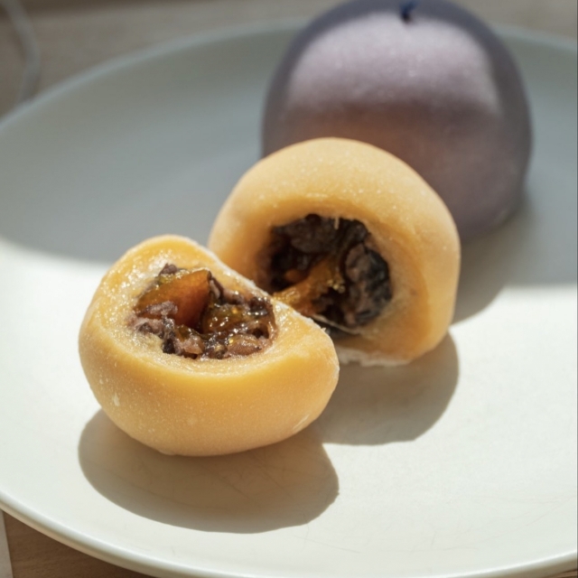 Jaha Seoul's persimmon tteok. (Jaha Seoul)