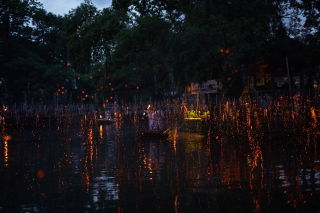 The 2023 Haman Nakhwa Festival takes place at a pond near Mujinjeong Pavilion in Haman, South Gyeongsang Province. (Lee Si-jin/The Korea Herald)