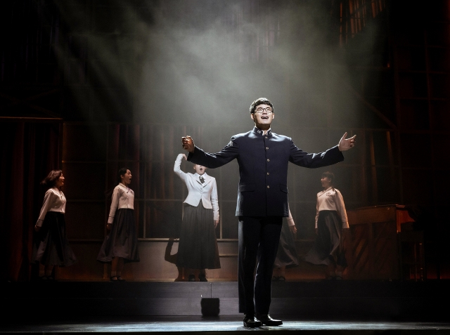 Musical actor Seo Kyung-su portrays Yun I-seon in musical 